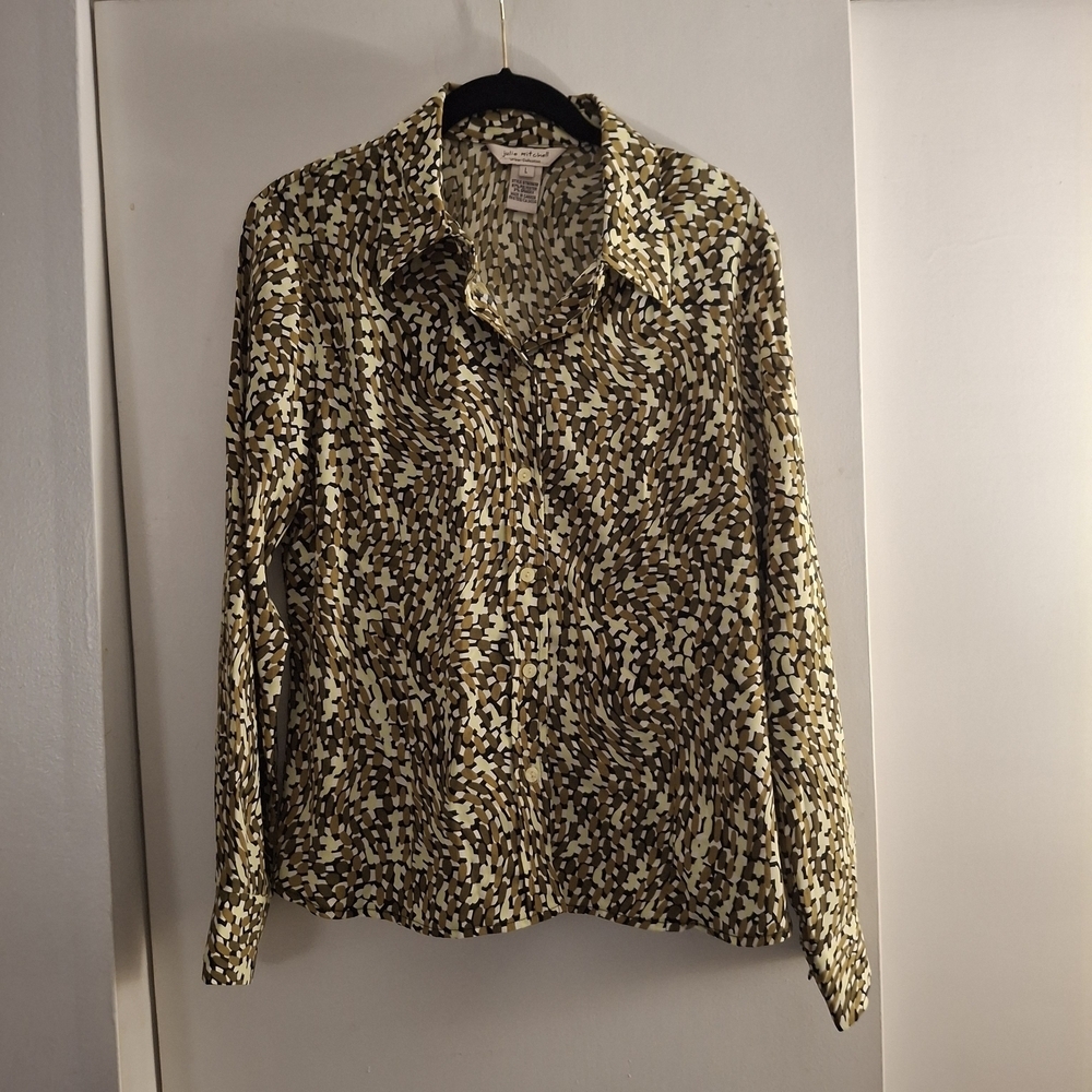 Julie Mitchell Urban Collection Women's Patterned Long Sleeve Shirt